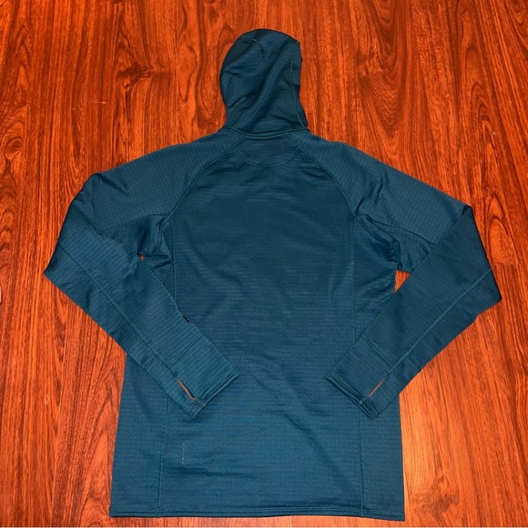 Patagonia Men's Teal Performance Jacket - Picture 5 of 5